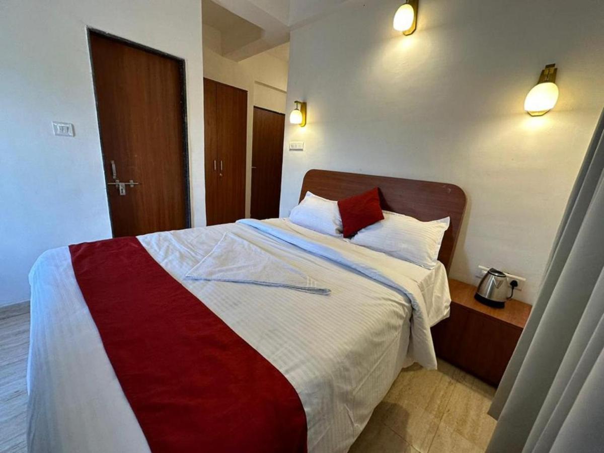 Hotel Sandesh Palace Lonavala Luaran gambar