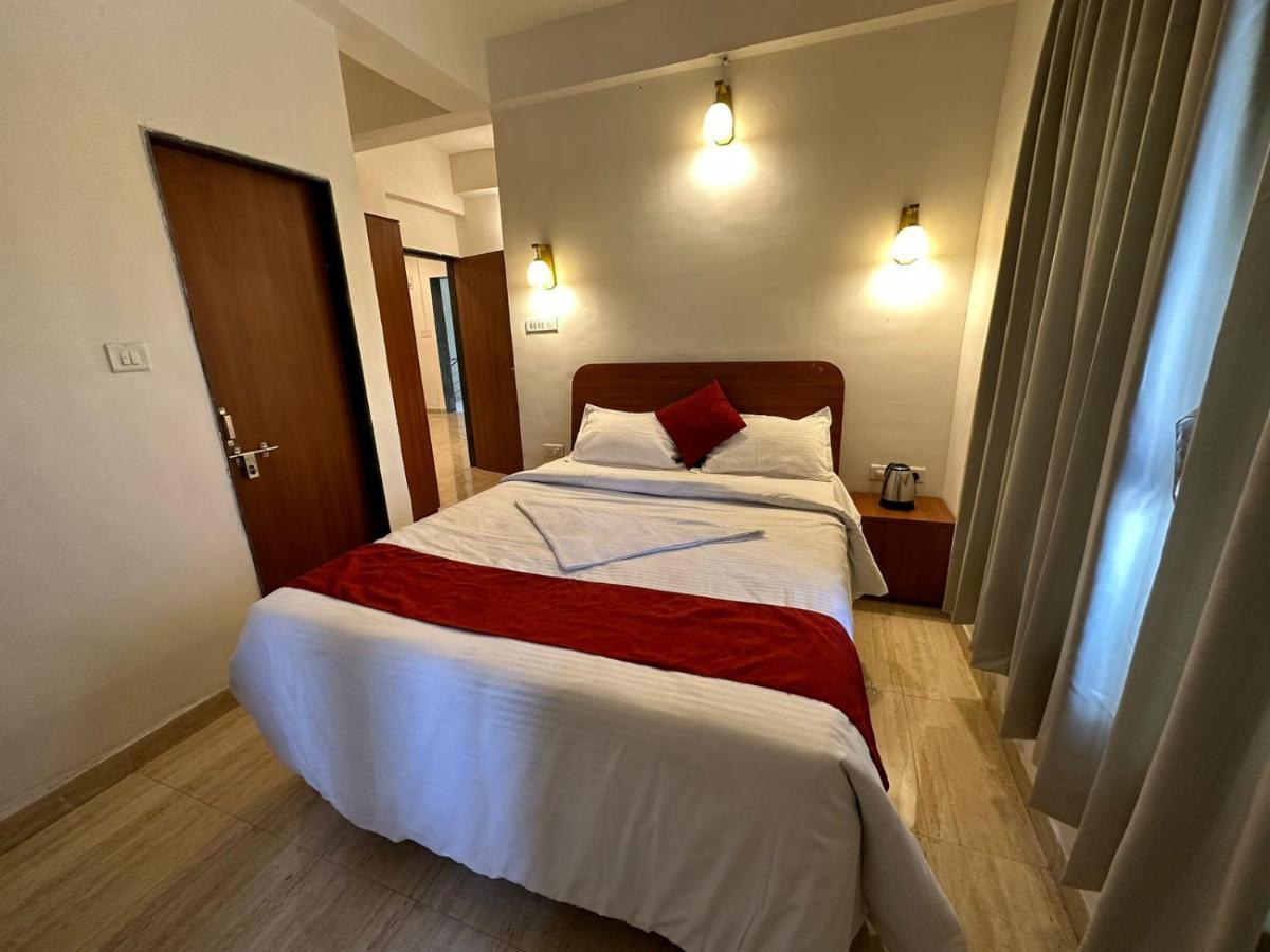 Hotel Sandesh Palace Lonavala Luaran gambar
