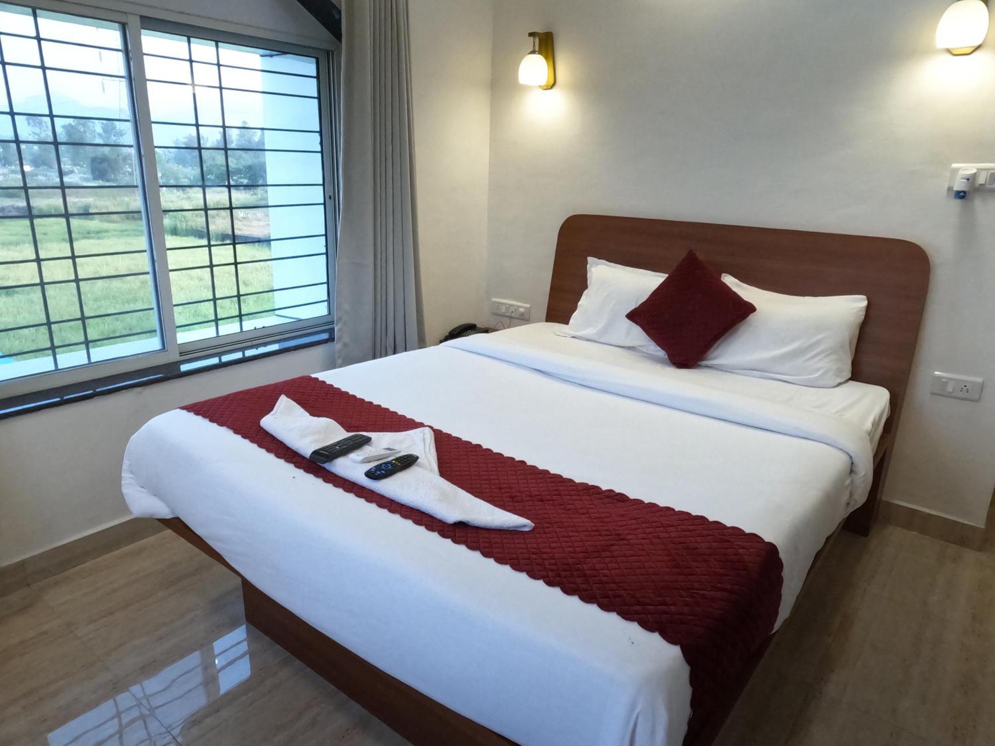 Hotel Sandesh Palace Lonavala Luaran gambar