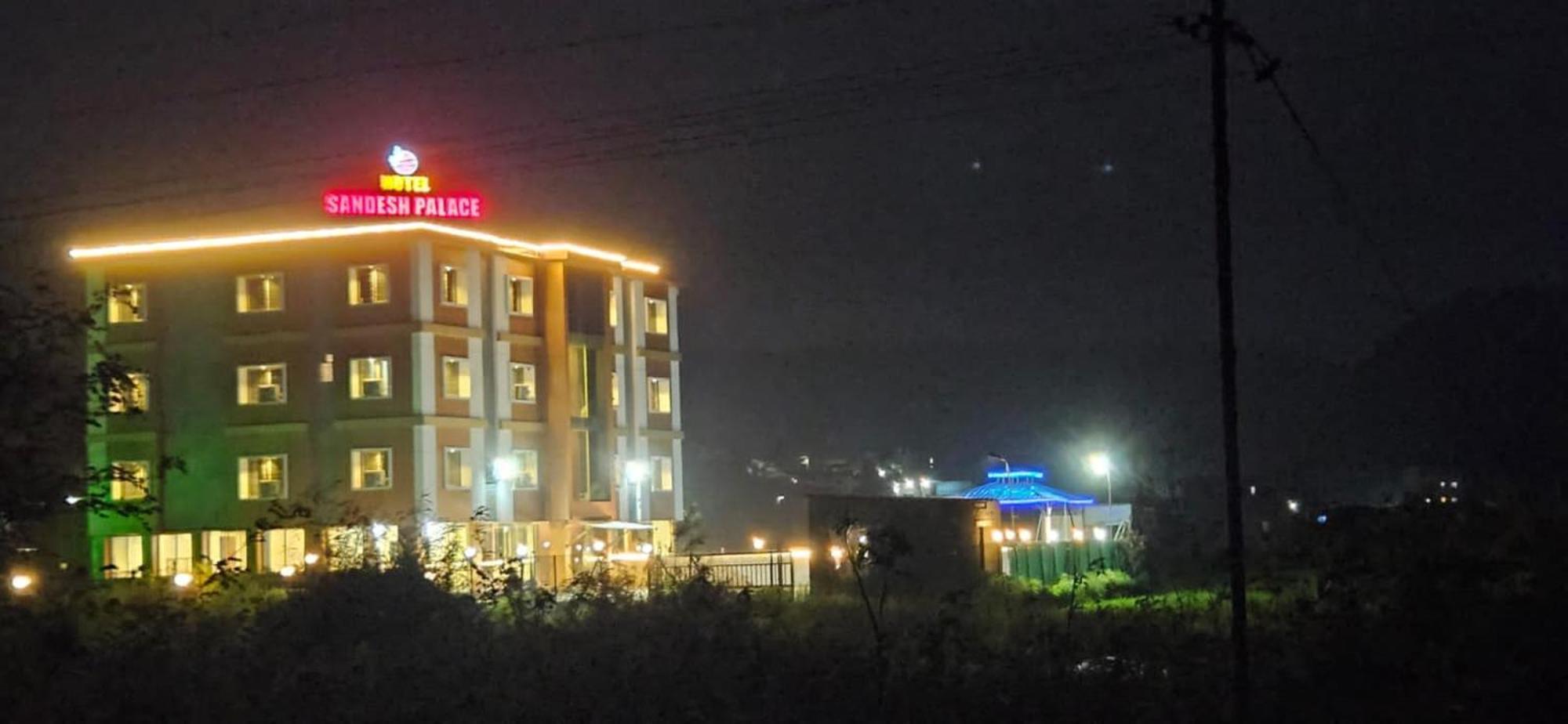 Hotel Sandesh Palace Lonavala Luaran gambar